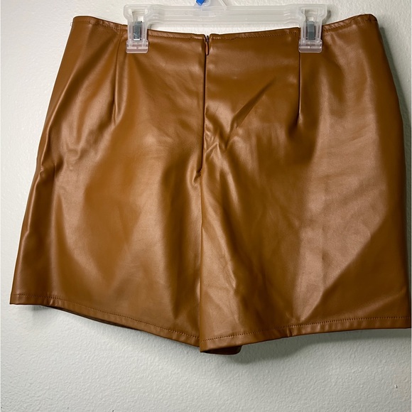 Polyurethane Short Skirt!!! Size Large 100% POLYESTER coating: polyurethane - Picture 3 of 3